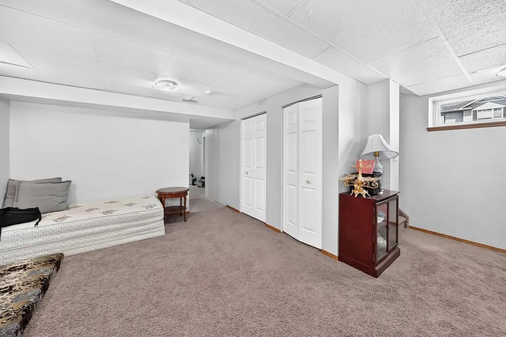 205 Hidden Hills Place NW Calgary AB T3A6E3