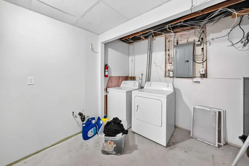 205 Hidden Hills Place NW Calgary AB T3A6E3
