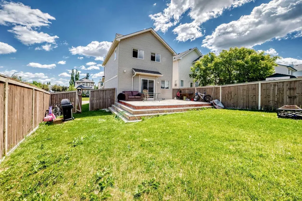 205 Hidden Hills Place NW Calgary AB T3A6E3