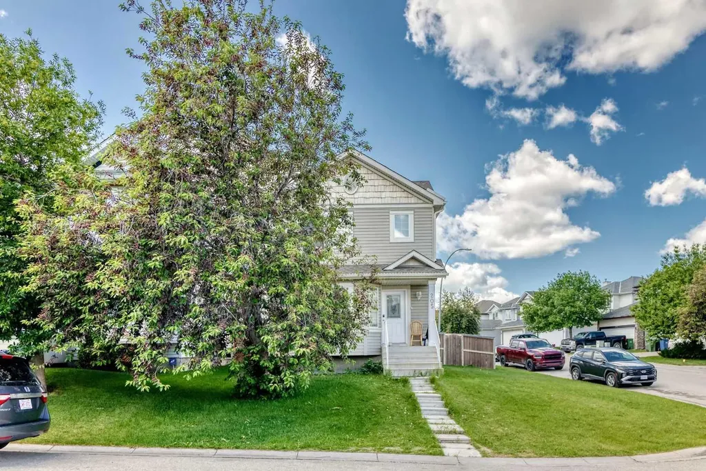 205 Hidden Hills Place NW Calgary AB T3A6E3