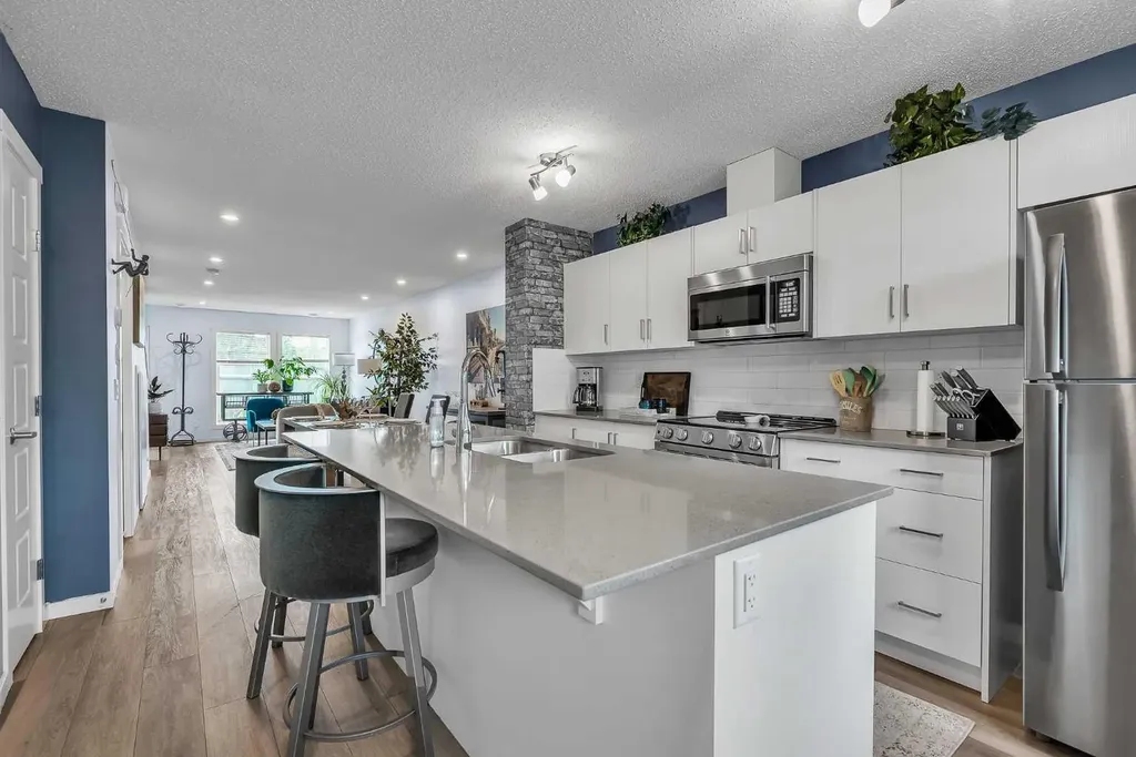 406 Cranbrook Square SE Calgary AB T3M 3K8