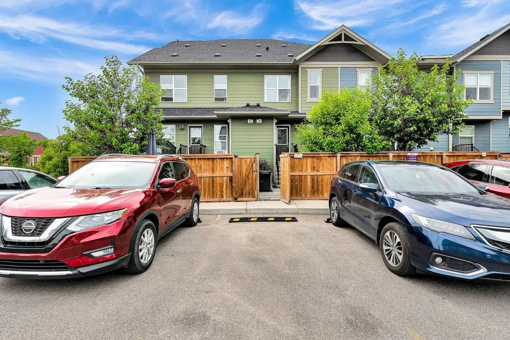 406 Cranbrook Square SE Calgary AB T3M 3K8