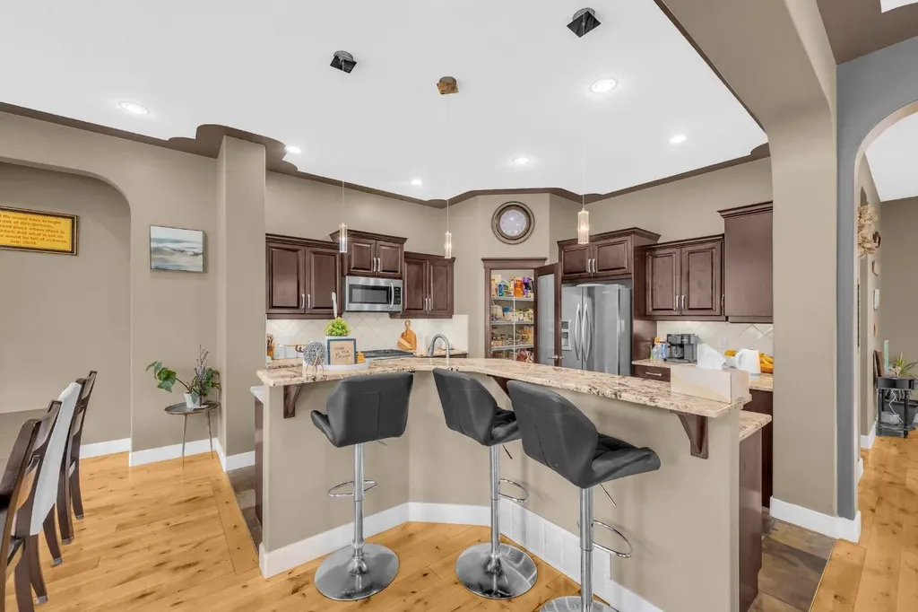 1182 Kingston Crescent SE Airdrie AB T4A0E9