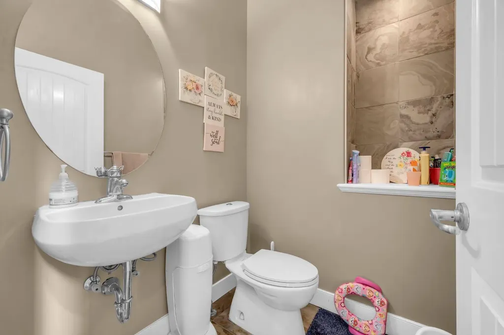 1182 Kingston Crescent SE Airdrie AB T4A0E9
