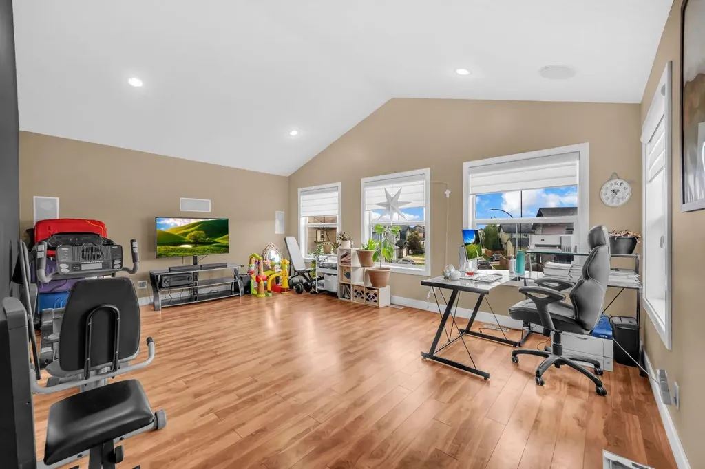 1182 Kingston Crescent SE Airdrie AB T4A0E9