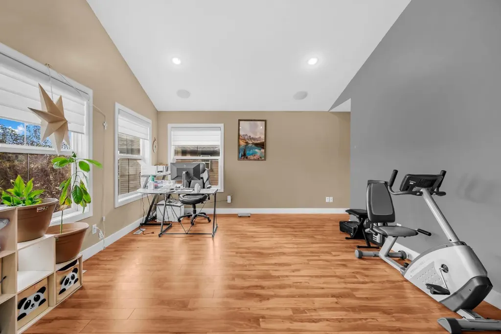 1182 Kingston Crescent SE Airdrie AB T4A0E9