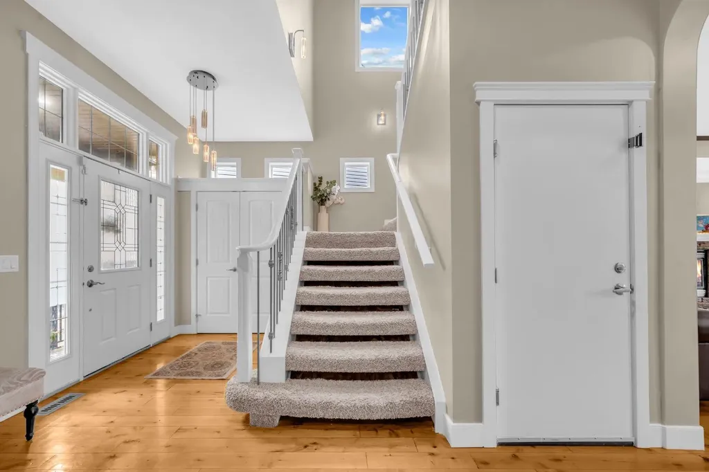 1182 Kingston Crescent SE Airdrie AB T4A0E9