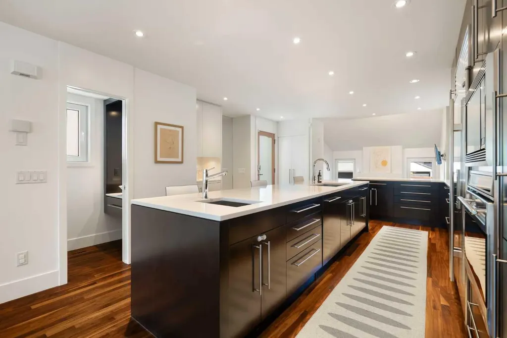 3610 4 Street SW Calgary AB T2S 1V2