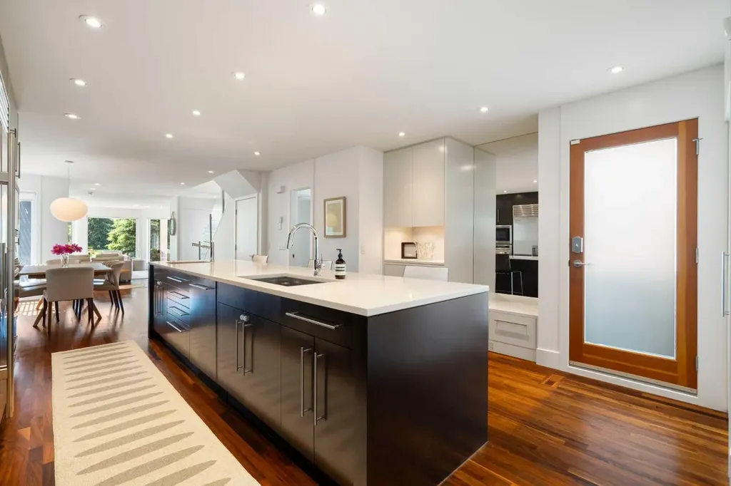 3610 4 Street SW Calgary AB T2S 1V2