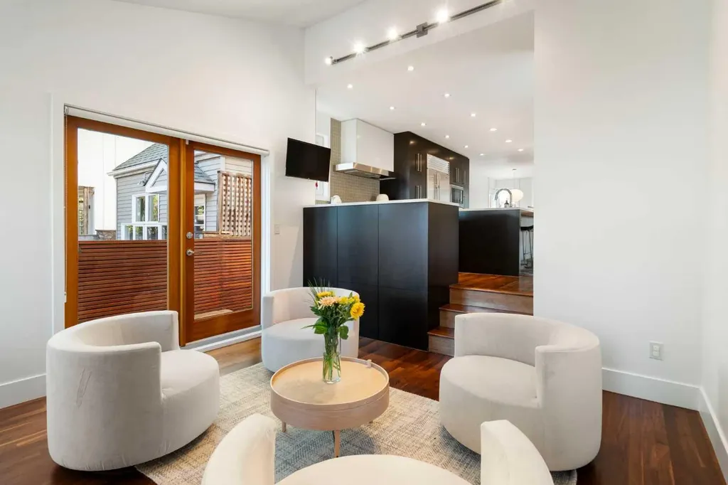 3610 4 Street SW Calgary AB T2S 1V2