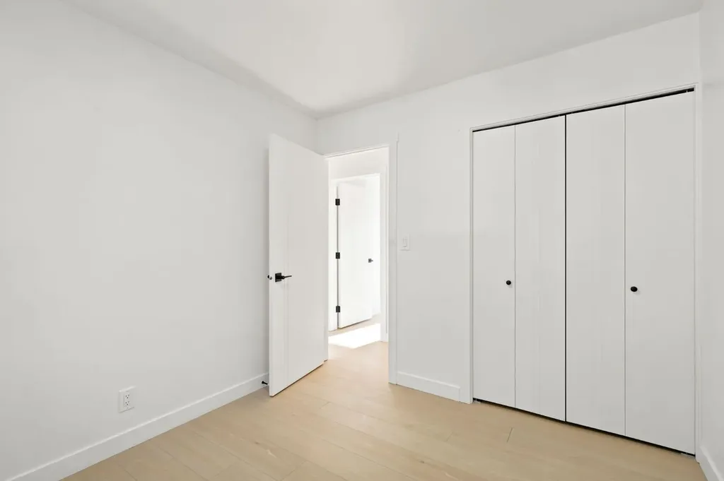 19 Mardale Crescent NE Calgary AB T2A 3V4