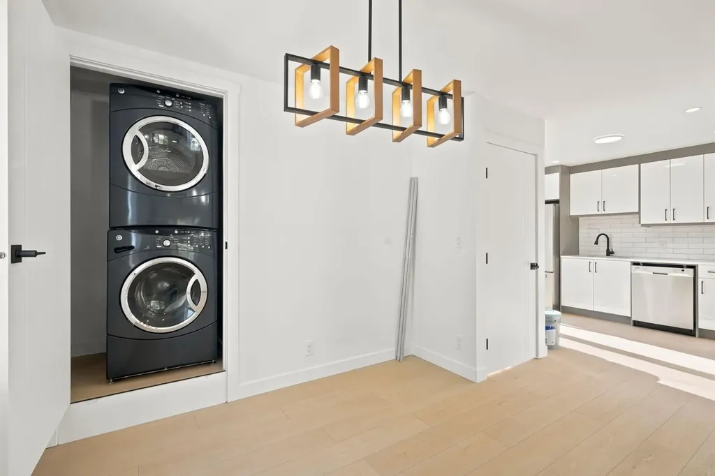 19 Mardale Crescent NE Calgary AB T2A 3V4