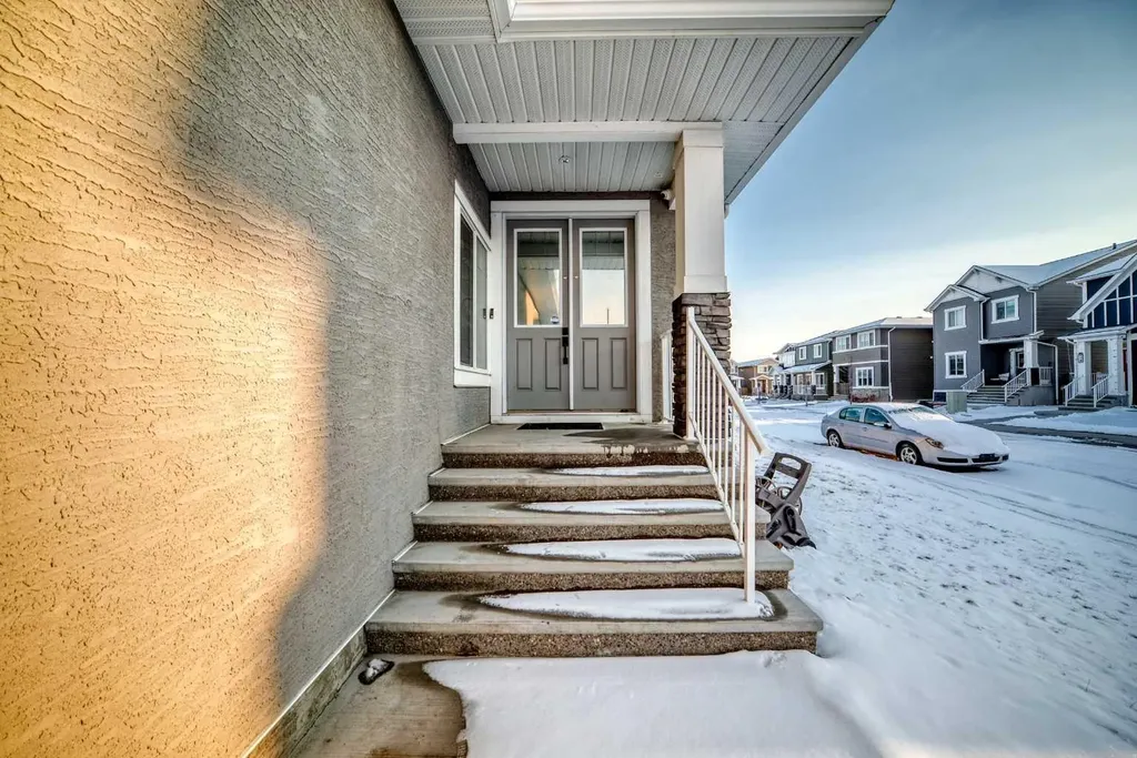 2 Chelsea Bay Chestermere AB T1x 1Z3