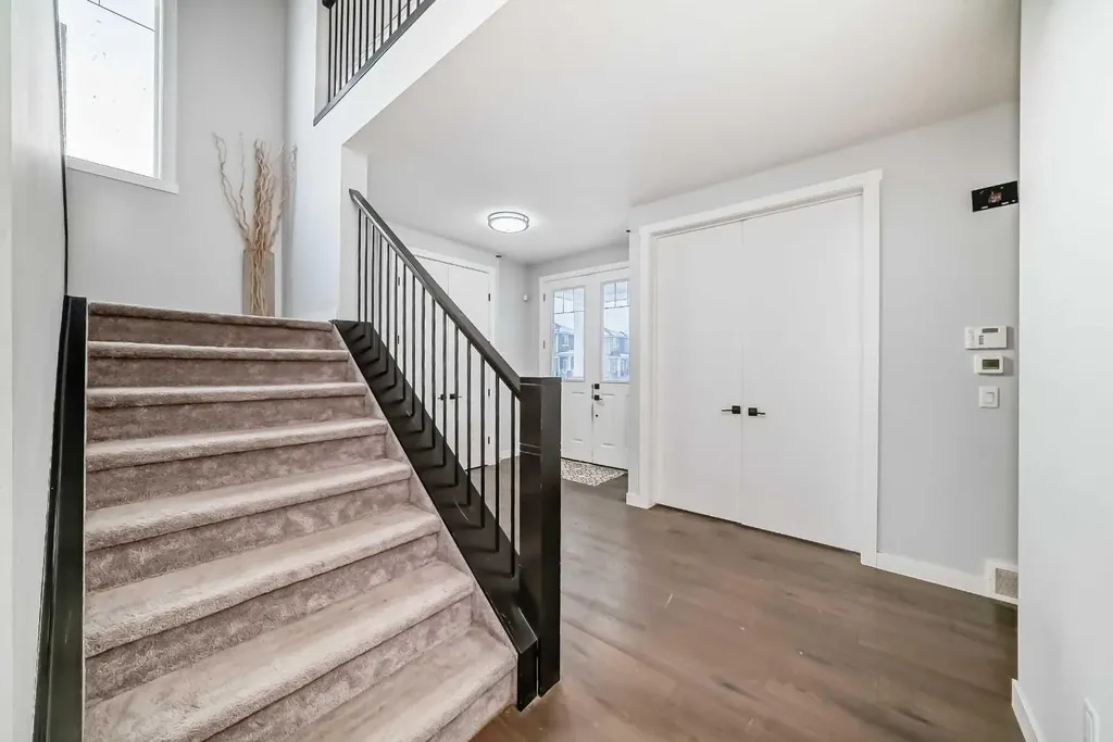 2 Chelsea Bay Chestermere AB T1x 1Z3