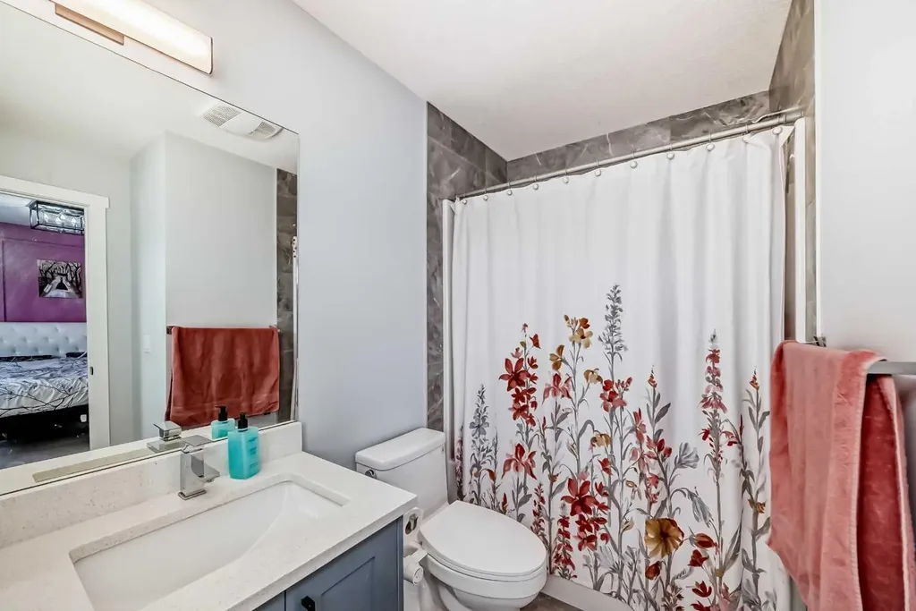 2 Chelsea Bay Chestermere AB T1x 1Z3