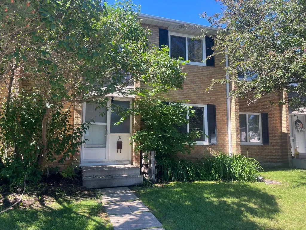 31 Ridgewood Terrace St. Albert AB T8M 0E9