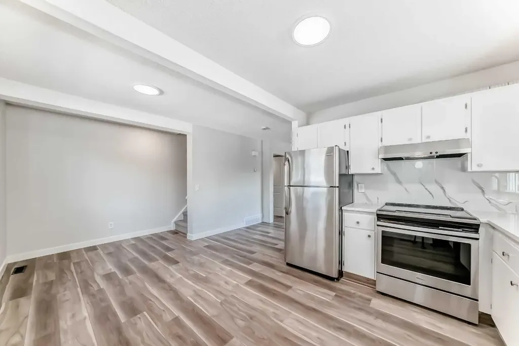175 Manora Place NE Calgary AB T2A 5P7