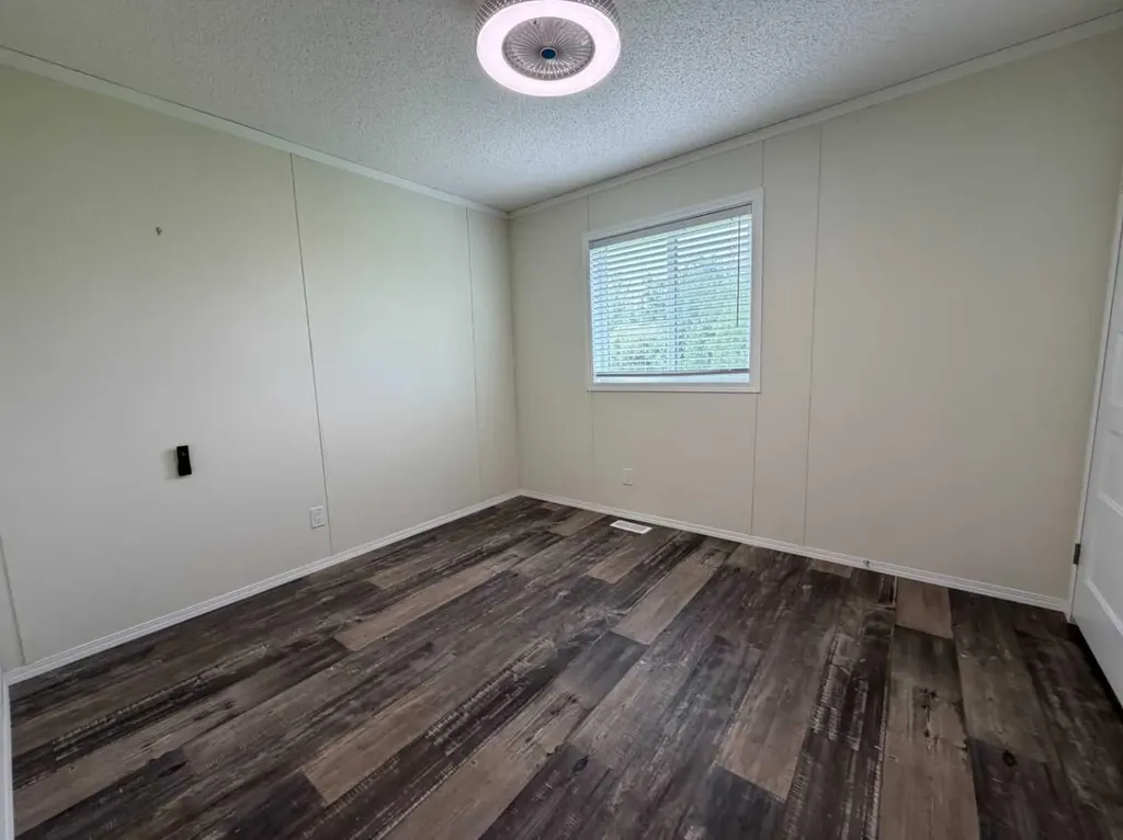 413 Spruce Point Estates Place Kinuso AB T0G 2K0