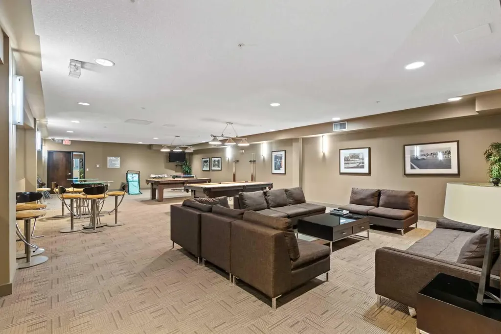 35 Inglewood Park SE Calgary AB T2G 1B5
