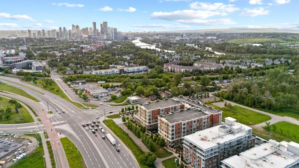 35 Inglewood Park SE Calgary AB T2G 1B5