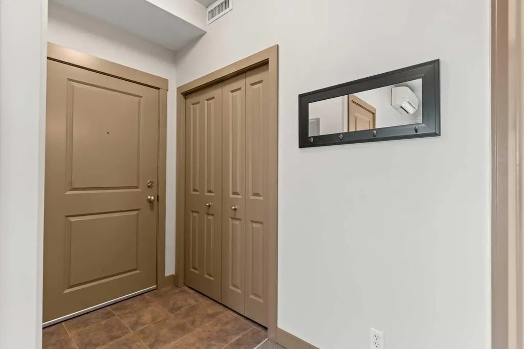 35 Inglewood Park SE Calgary AB T2G 1B5