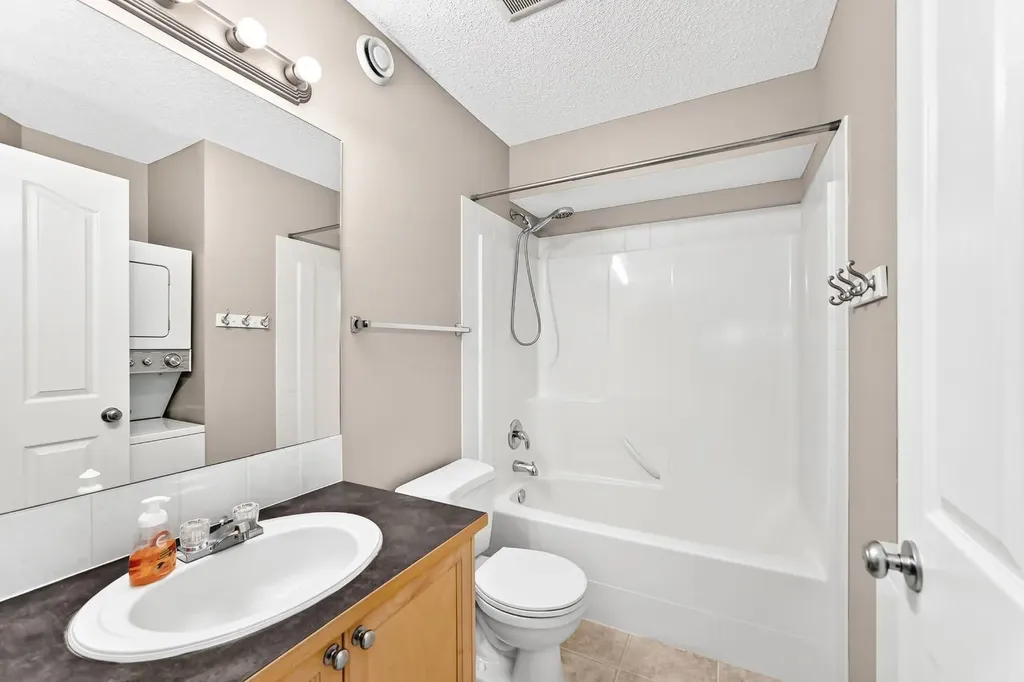 140 Sagewood Boulevard SW Airdrie AB T4B 3H5