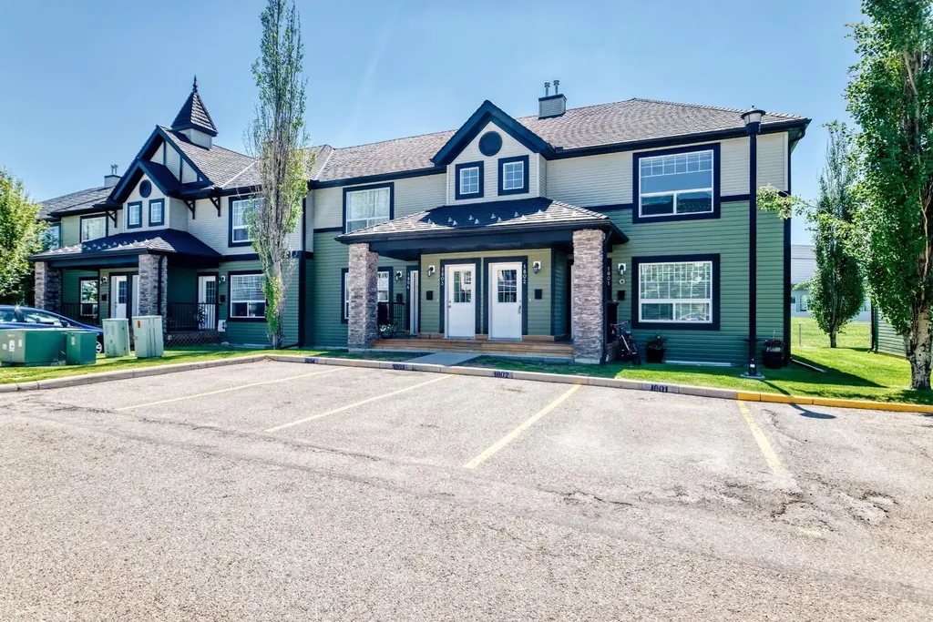 140 Sagewood Boulevard SW Airdrie AB T4B 3H5