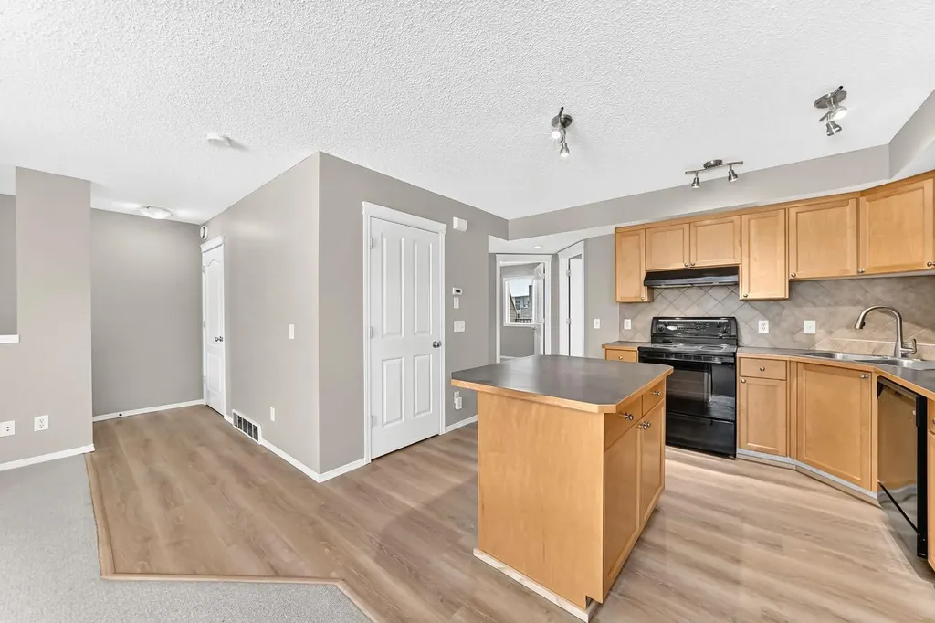 140 Sagewood Boulevard SW Airdrie AB T4B 3H5
