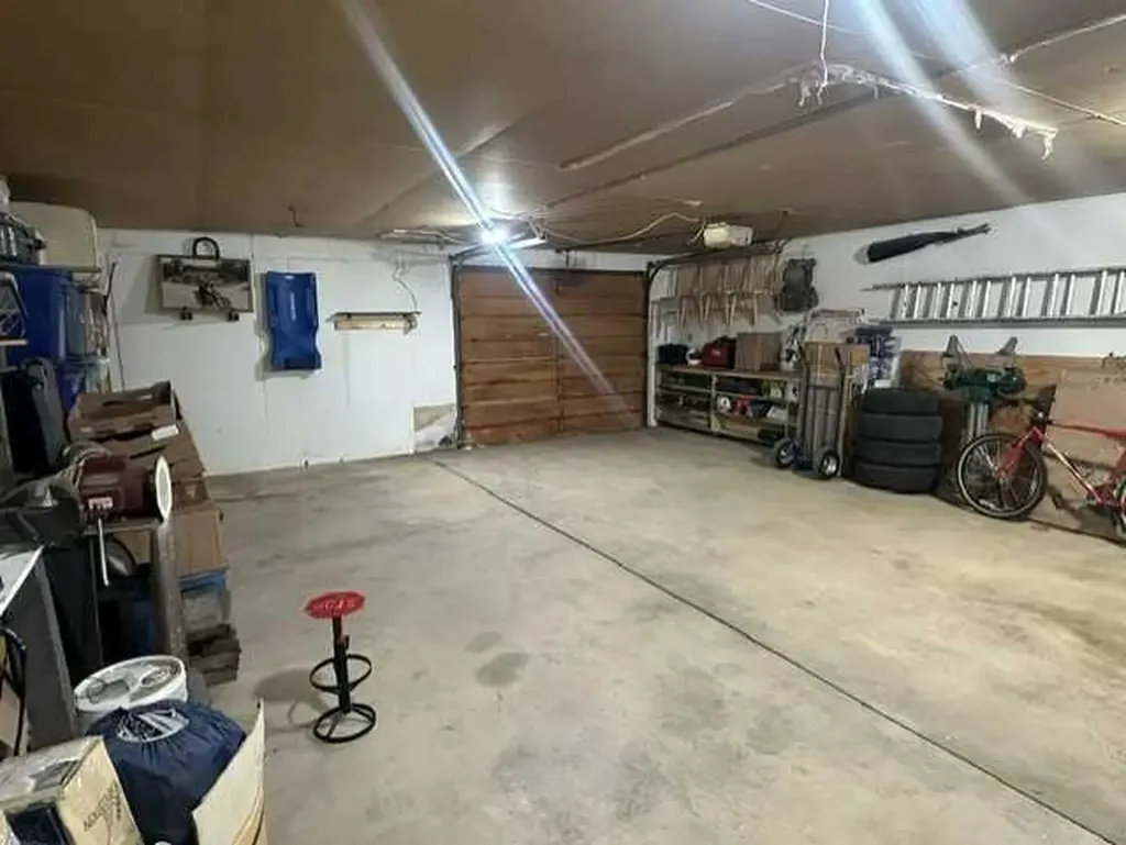 319 2 Avenue SE Youngstown AB T0J3P0