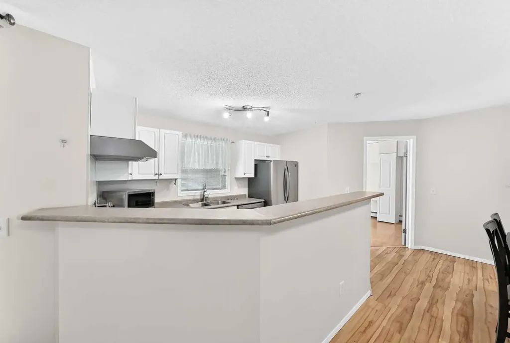 5500 Somervale Court SW Calgary AB T2Y 4L9