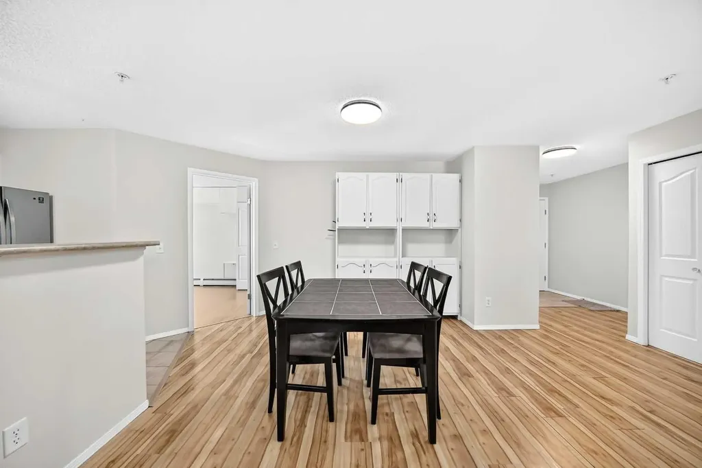 5500 Somervale Court SW Calgary AB T2Y 4L9