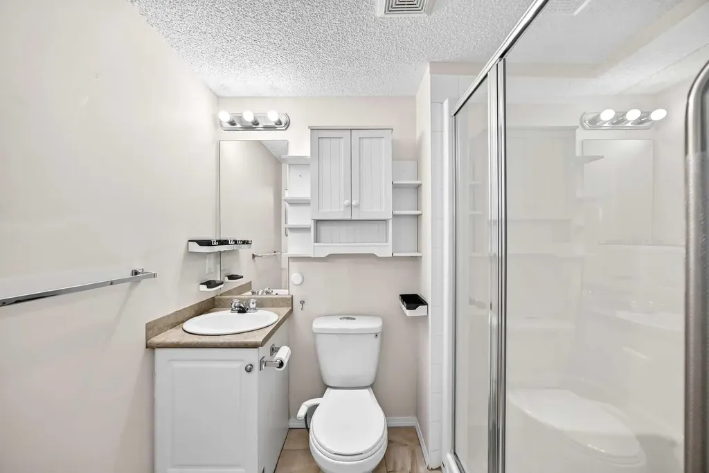 5500 Somervale Court SW Calgary AB T2Y 4L9