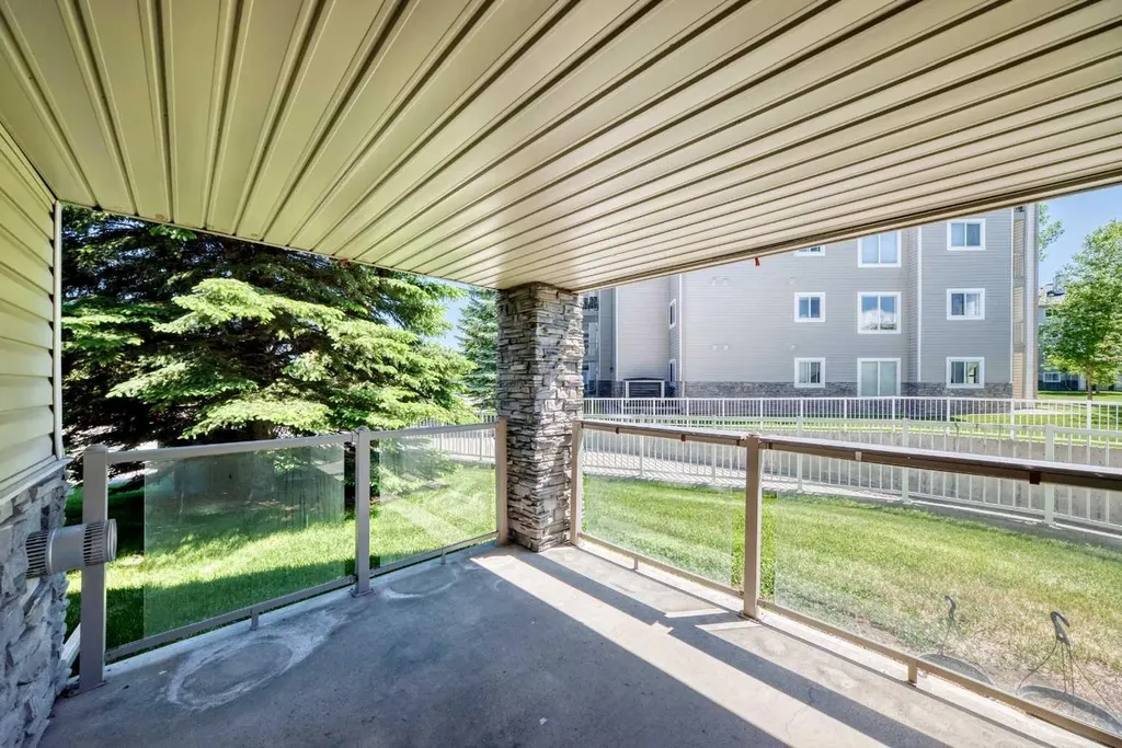 5500 Somervale Court SW Calgary AB T2Y 4L9