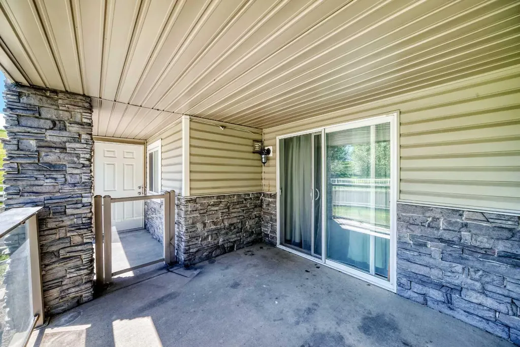 5500 Somervale Court SW Calgary AB T2Y 4L9