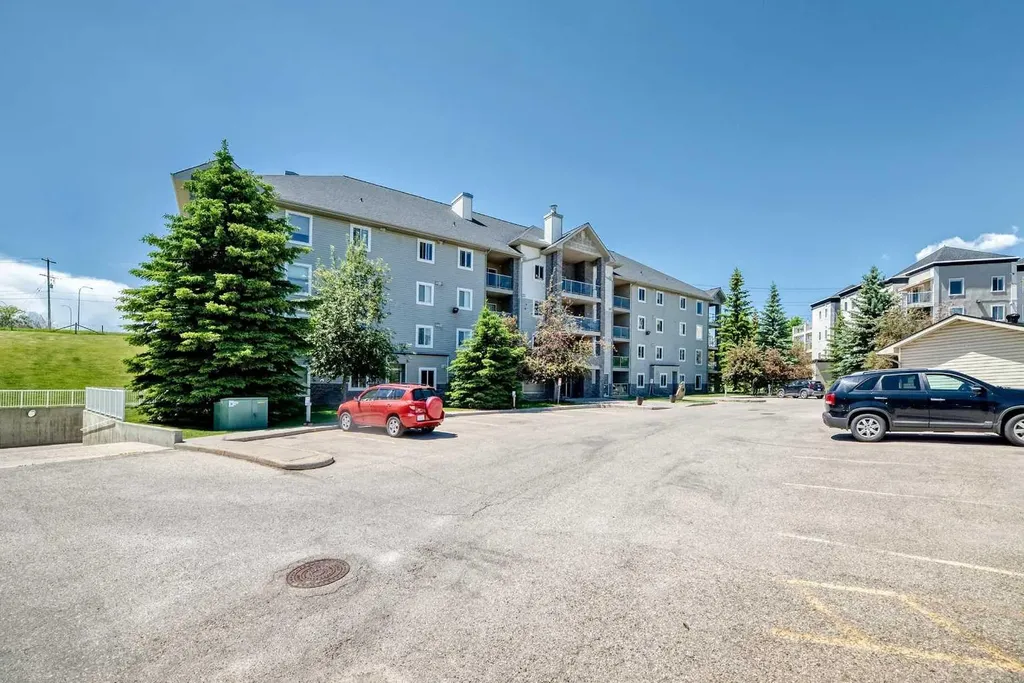 5500 Somervale Court SW Calgary AB T2Y 4L9