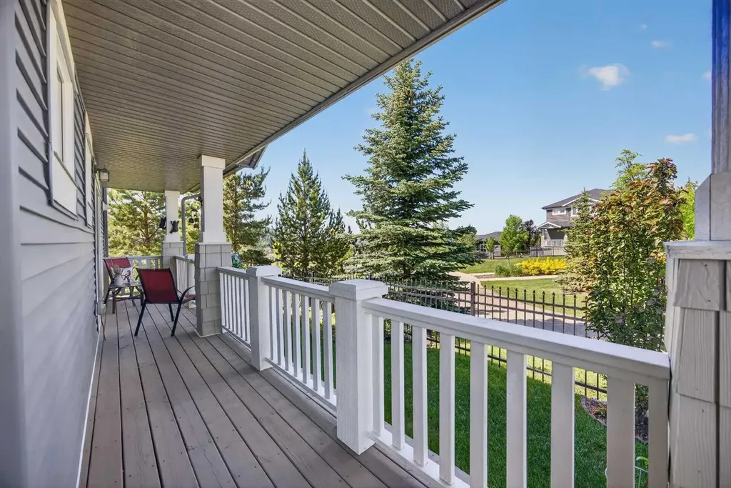 124 Sunvalley Road Cochrane AB T4C 0X8