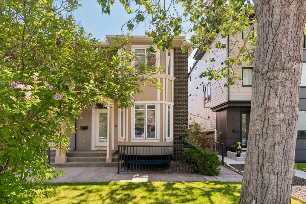 1932 35 Street SW Calgary AB T3E 2X3