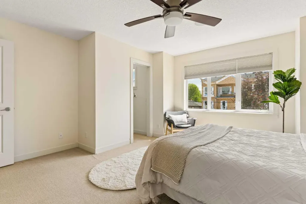 1932 35 Street SW Calgary AB T3E 2X3