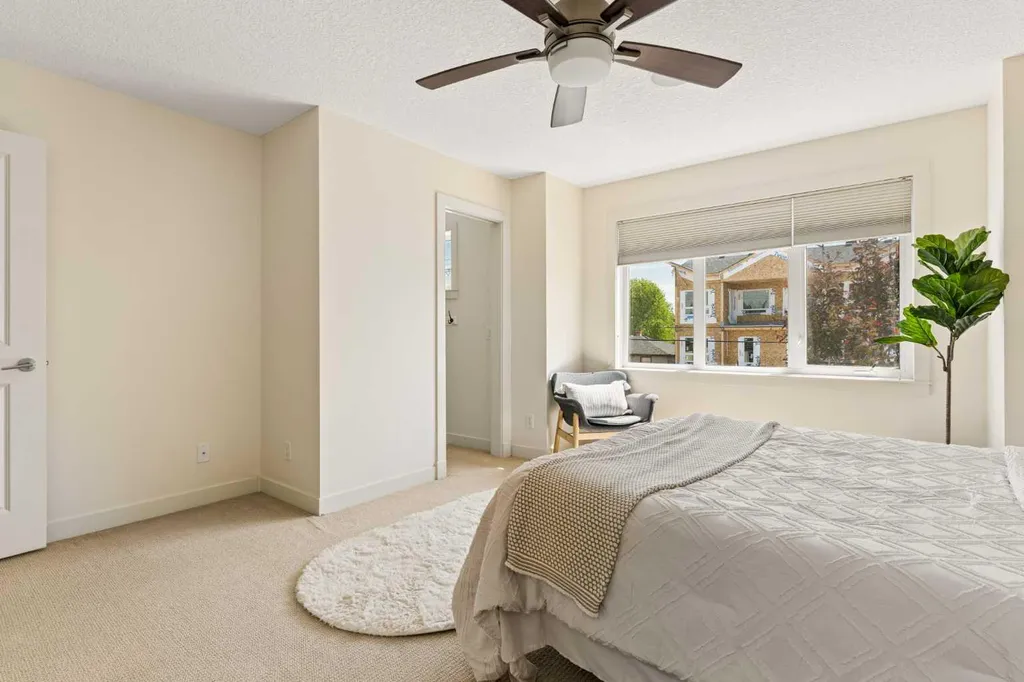 1932 35 Street SW Calgary AB T3E 2X3
