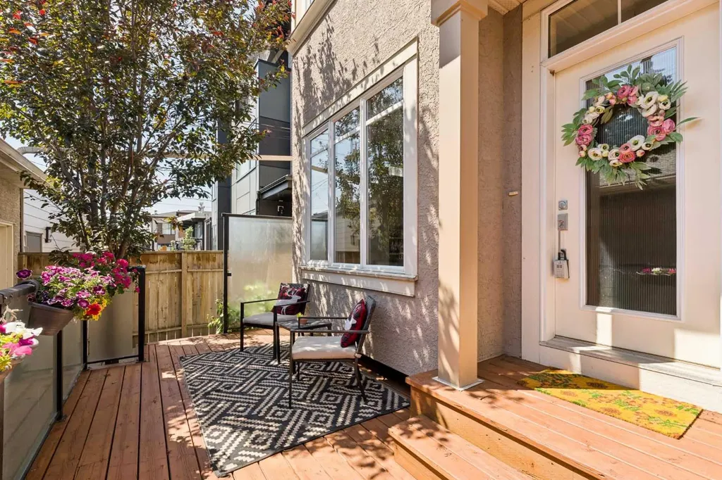 1932 35 Street SW Calgary AB T3E 2X3