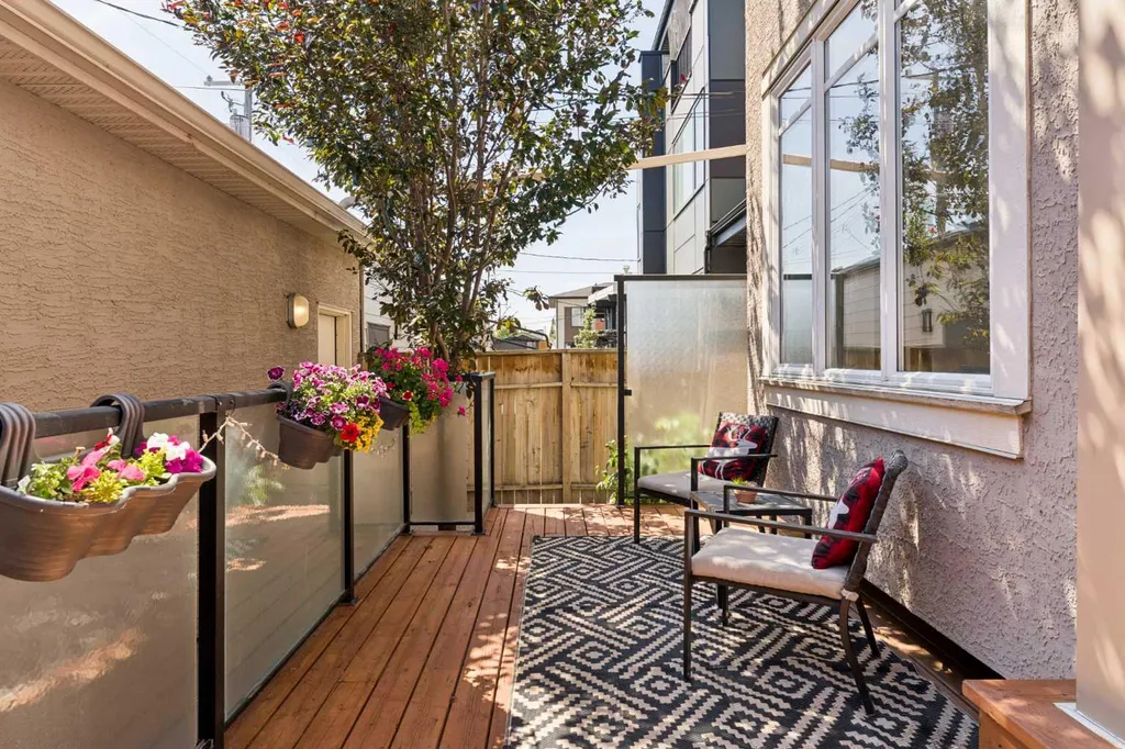 1932 35 Street SW Calgary AB T3E 2X3