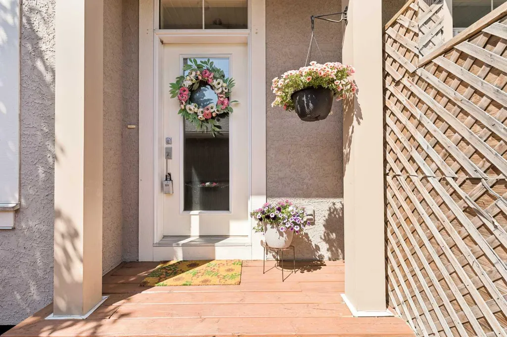 1932 35 Street SW Calgary AB T3E 2X3