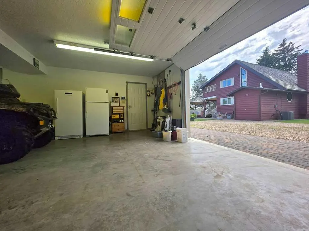 1 Johnson Drive Marten Beach AB T0G 2A0