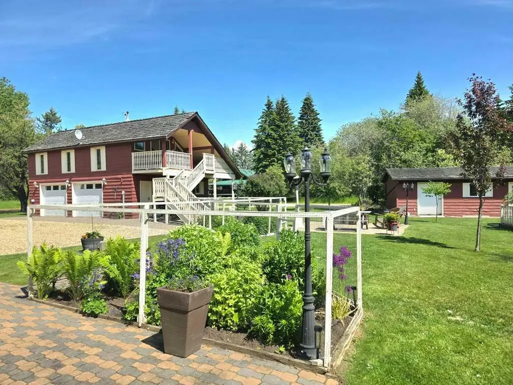 1 Johnson Drive Marten Beach AB T0G 2A0