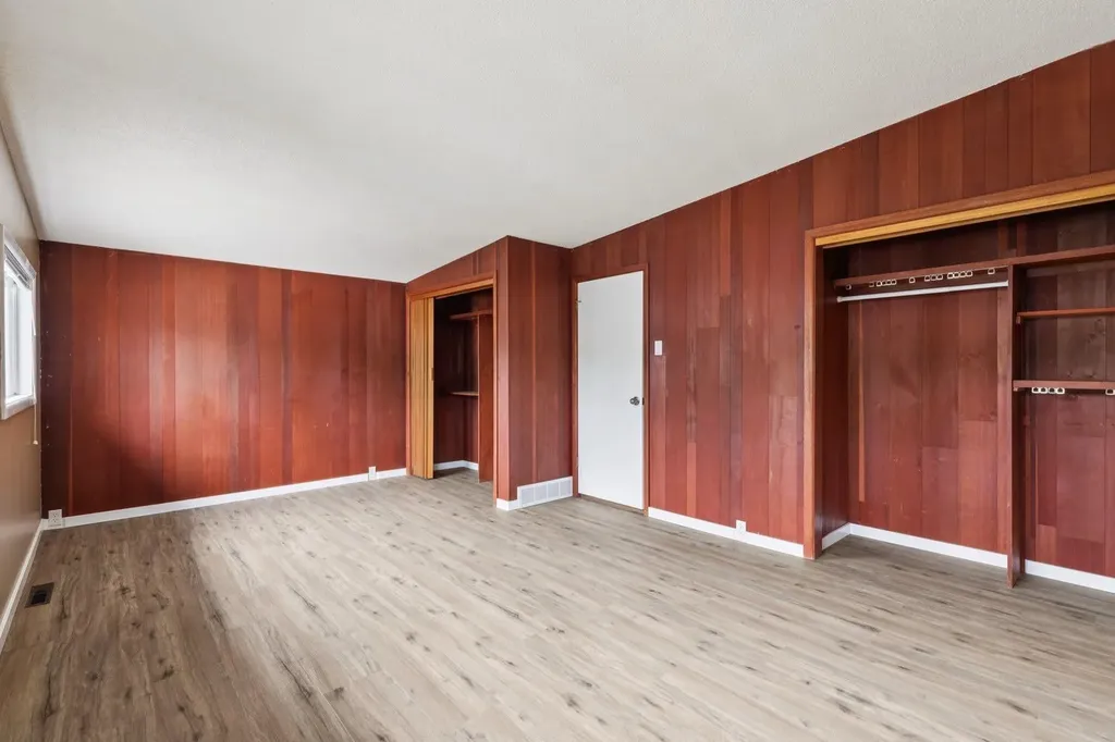 2144 Chilcotin Road NW Calgary AB T2L 0X1