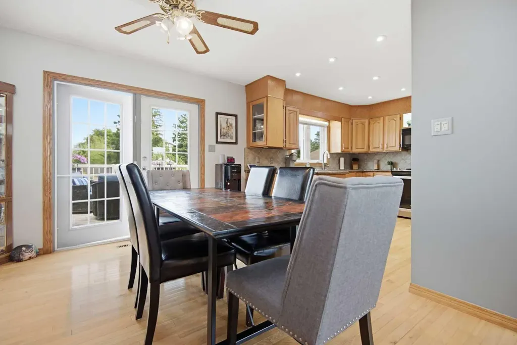 92 Mccullough Crescent Red Deer AB T4R 1S7