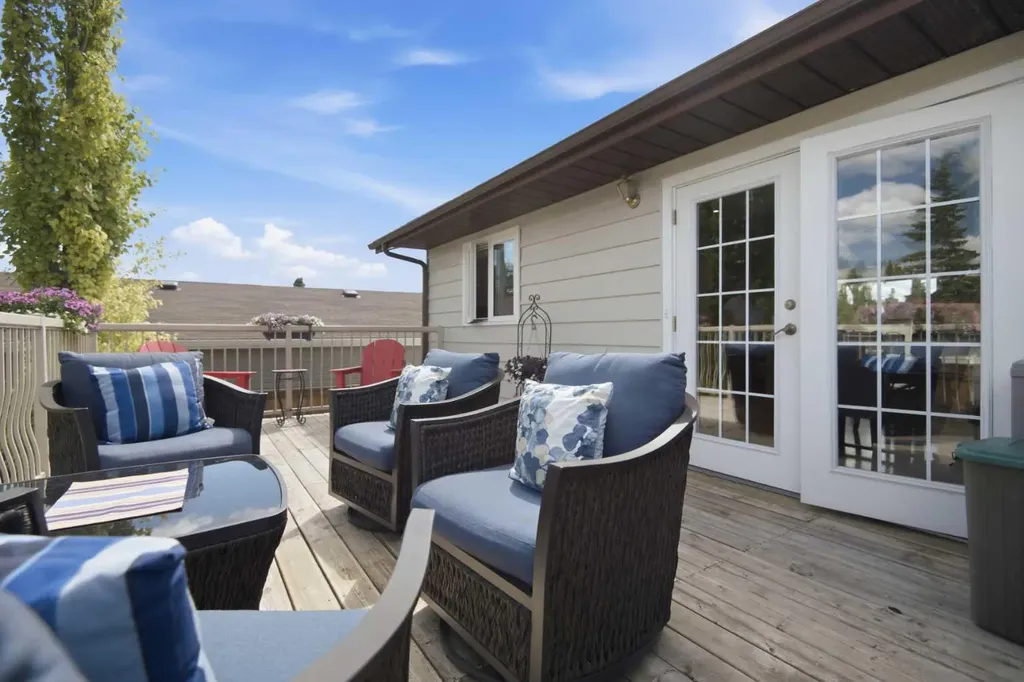 92 Mccullough Crescent Red Deer AB T4R 1S7