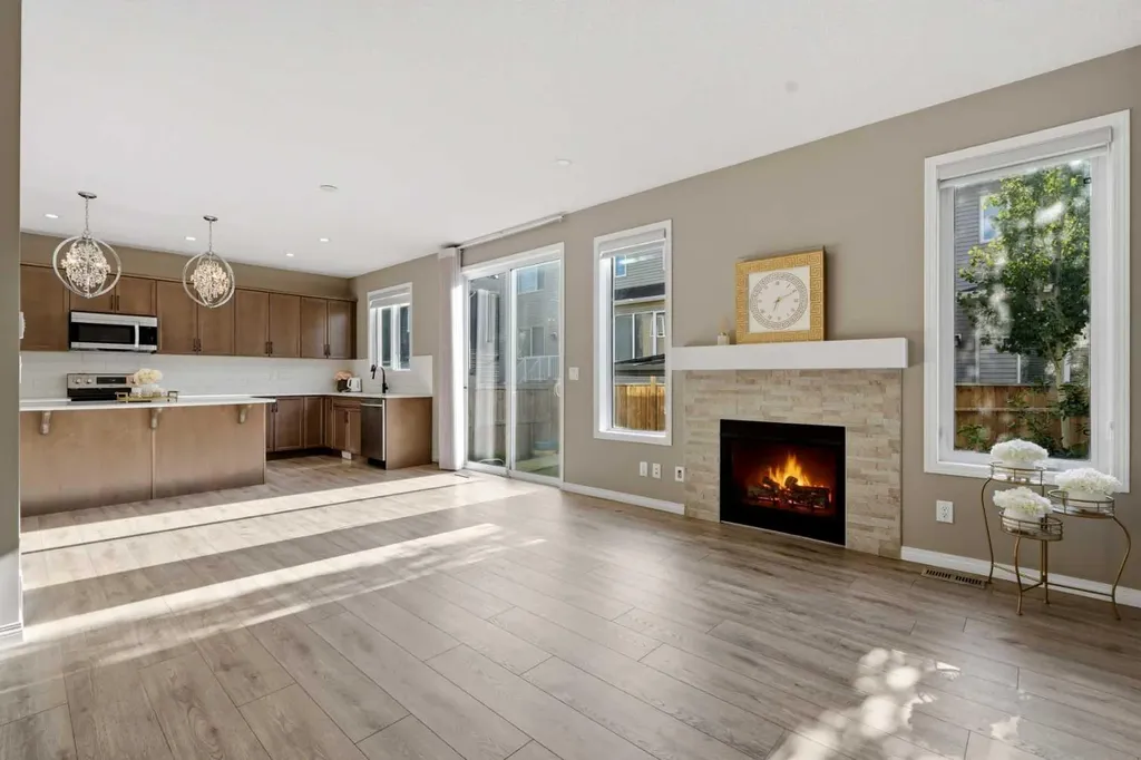 17 Carrington Manor NW Calgary AB T3P 0Z2