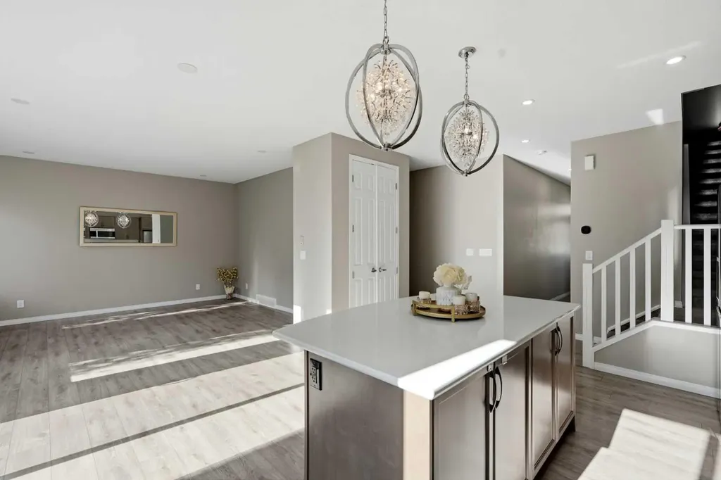 17 Carrington Manor NW Calgary AB T3P 0Z2