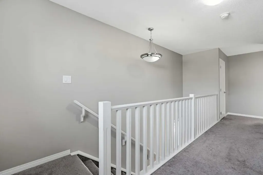 17 Carrington Manor NW Calgary AB T3P 0Z2